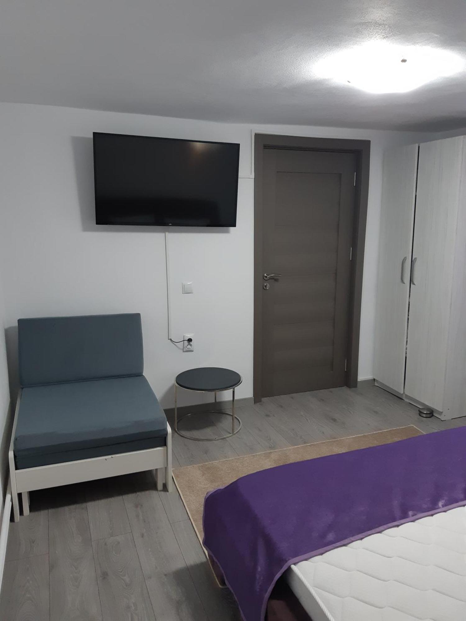 Apartament Magnolia Nearby City Center With Parking Sibiu Exterior photo